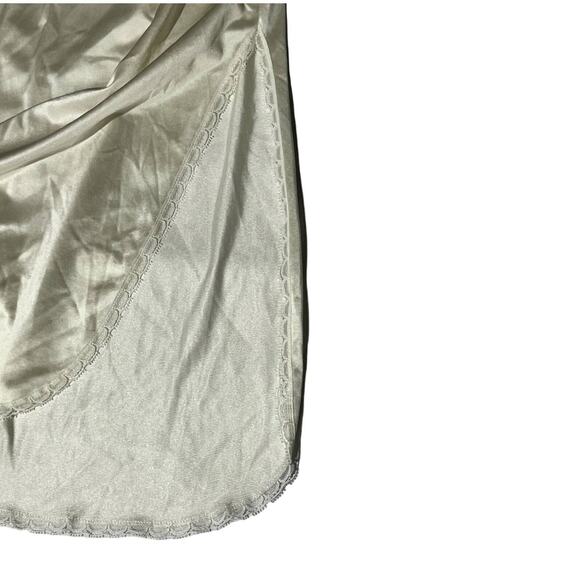 Vintage 90s Nylon Half Slip - Cream Antron III Lace Trim Skirt - Picture 8 of 14